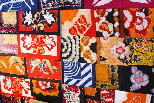 The Colors of Ceylon: Nature-Inspired Batik Palettes